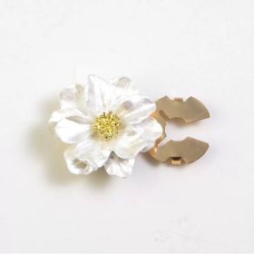 Floral Magnetic Brooch Lightweight Decorative Accessory (Option: White)